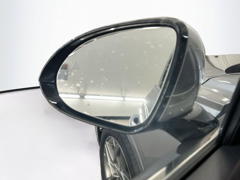 Used 2025 Genesis GV70 2.5T image 16