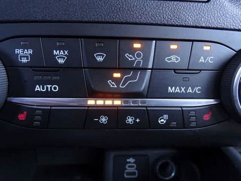 Used 2024 Ford Escape Active AWD/4WD image 29