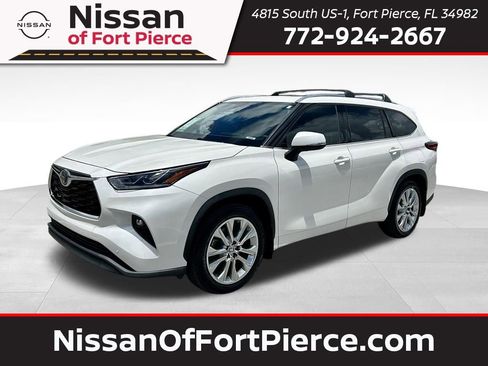 Used 2021 Toyota Highlander Limited AWD/4WD image 1