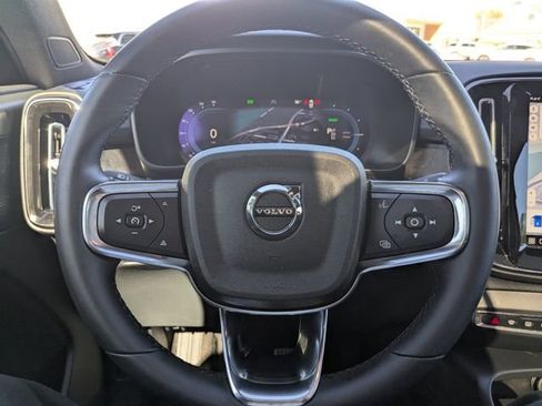 Certified 2023 Volvo C40 P8 Recharge Plus image 34