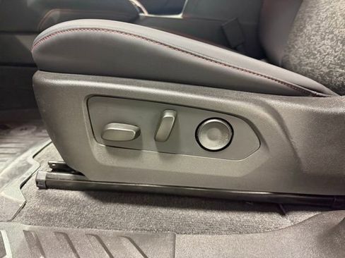 Certified 2024 Chevrolet Colorado Z71 w/ Z71 Convenience Package 2 image 12