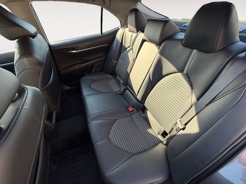 Used 2021 Toyota Camry SE w/ Cold Weather Package AWD/4WD image 14