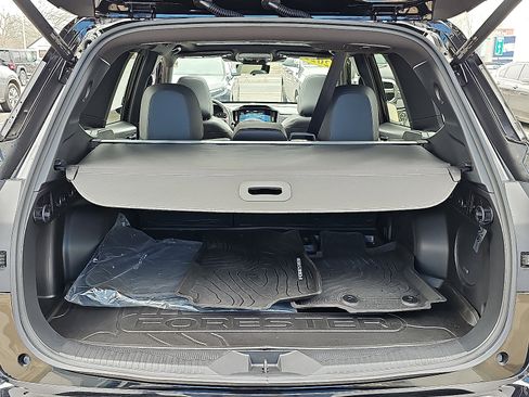 Used 2025 Subaru Forester Touring image 31
