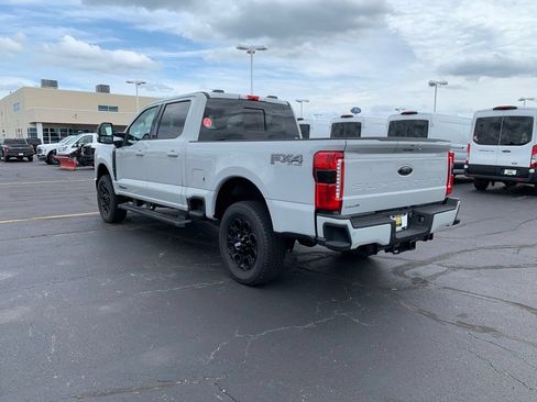 New 2026 Ford F250 XLT w/ XLT Premium Package AWD/4WD image 7