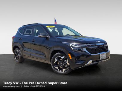 Used 2025 Kia Seltos EX
