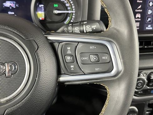 Used 2024 Jeep Wrangler Unlimited Sahara image 14