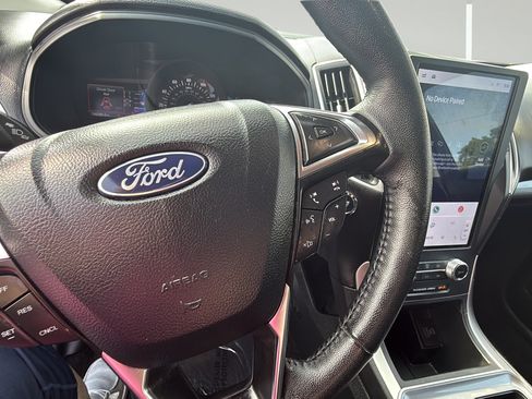 Certified 2024 Ford Edge SEL AWD/4WD image 25