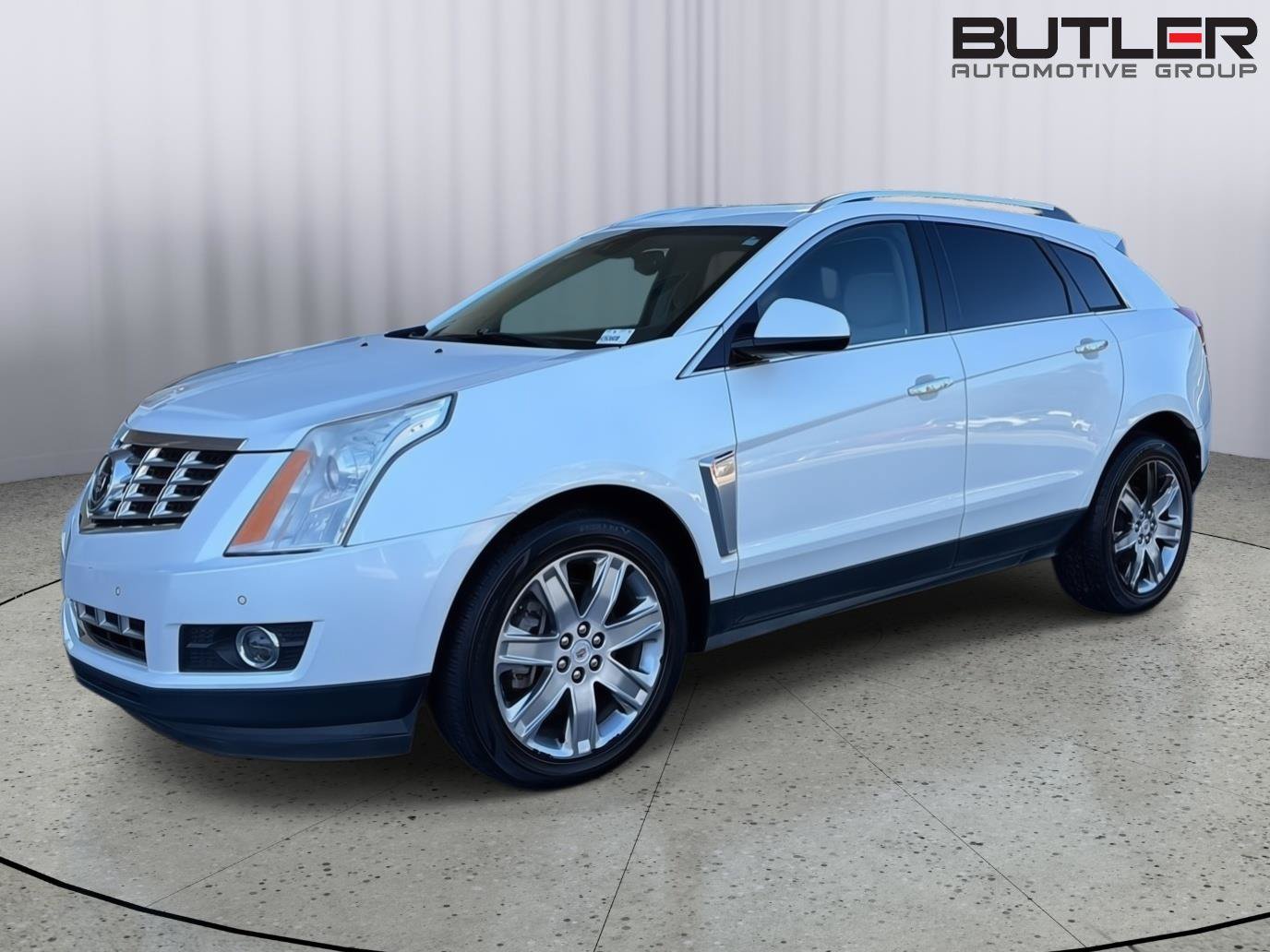 Used 2016 Cadillac SRX Premium w/ Driver Assist Package FWD image 2