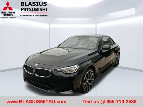Used 2023 BMW 230i xDrive Coupe w/ Premium Package AWD/4WD image 4