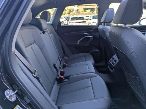 Certified 2025 Audi Q5 Premium Plus w/ Premium Plus image 27