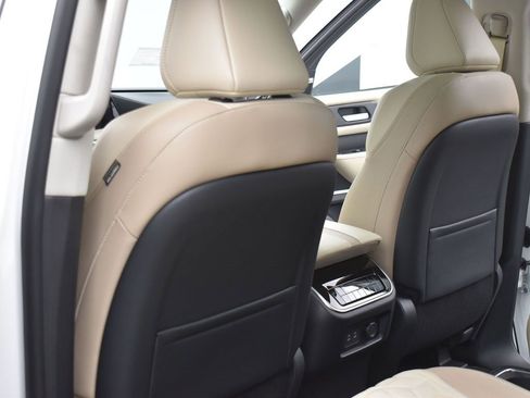 New 2026 Nissan Armada Platinum image 19