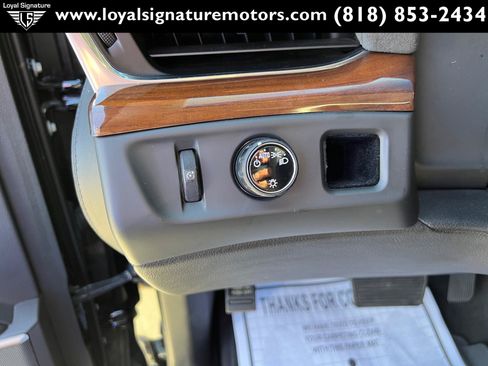 Used 2018 Cadillac Escalade ESV Luxury RWD image 27