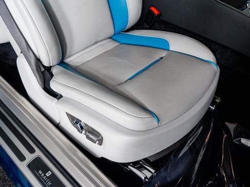 Used 2020 Rolls-Royce Wraith Black Badge image 36