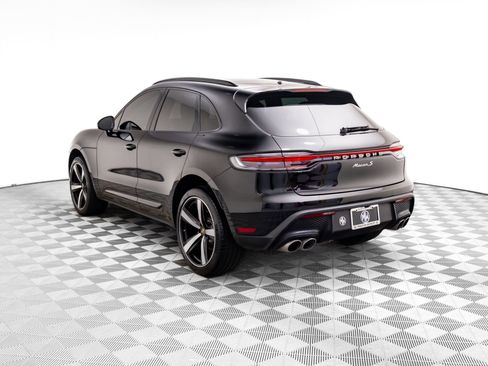 Certified 2022 Porsche Macan S w/ Premium Package Plus image 3