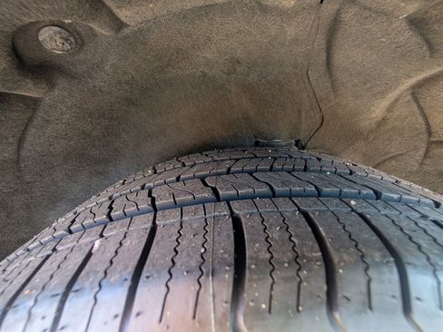 Used 2019 Chevrolet Equinox LT image 25