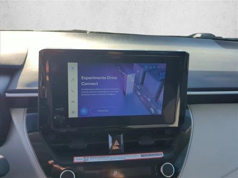 Used 2025 Toyota Corolla LE FWD image 17