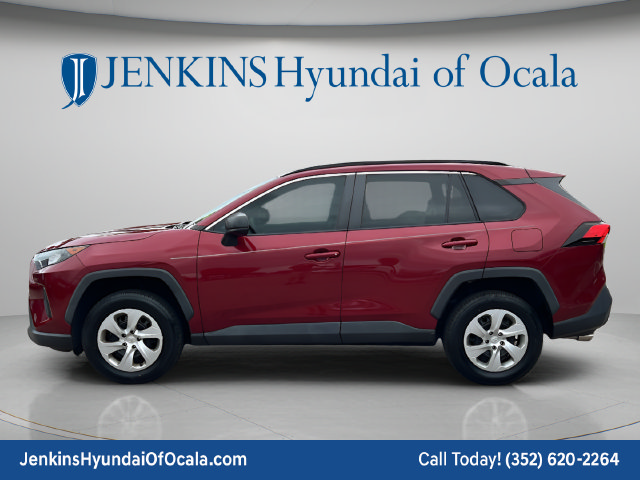 Used 2020 Toyota RAV4 LE FWD image 6