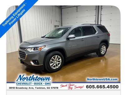 Used 2021 Chevrolet Traverse LT