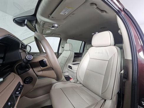 Used 2023 GMC Yukon XL Denali image 24