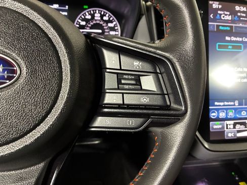 Certified 2025 Subaru Crosstrek 2.5i Limited w/ Crosstrek Mirror Package image 12