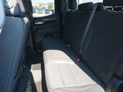 Used 2025 Chevrolet Silverado 1500 LT image 27