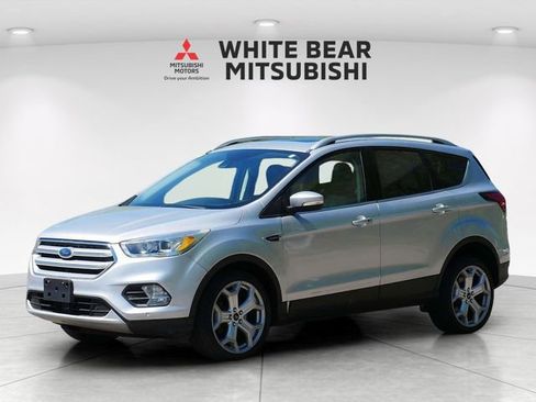Used 2019 Ford Escape Titanium AWD/4WD image 2
