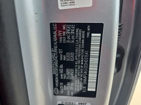 Used 2025 Hyundai Santa Fe Limited FWD image 36
