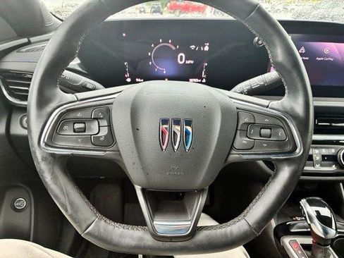 Used 2025 Buick Envista Sport Touring w/ Convenience I Package FWD image 16