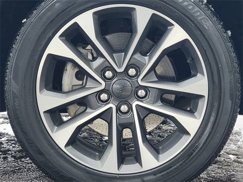 Certified 2023 Jeep Grand Cherokee L Overland w/ Advanced Protech Group III image 17