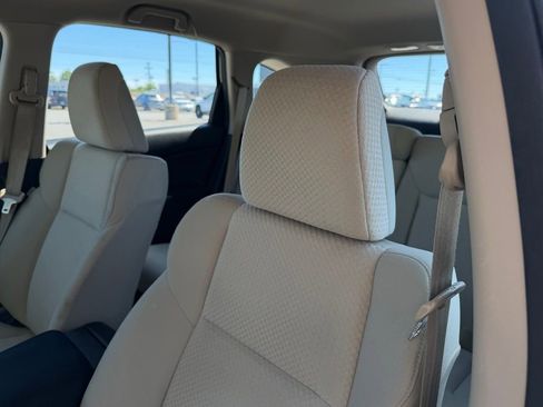 Used 2016 Honda CR-V LX image 13