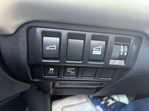 Used 2019 Subaru Ascent Touring w/ Popular Package #3 image 32