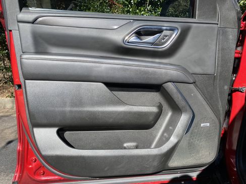 Used 2022 GMC Yukon XL AT4 image 14