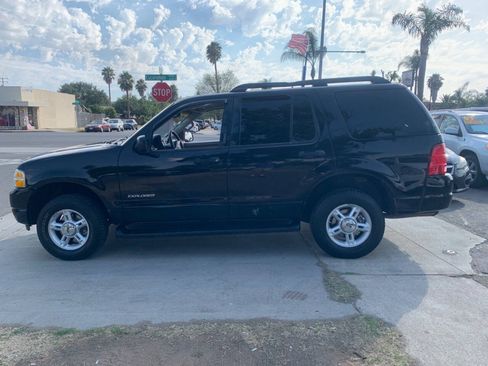 Used 2005 Ford Explorer Sport XLT AWD/4WD image 3