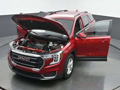 Used 2022 GMC Terrain SLE w/ Driver Convenience Package FWD image 60