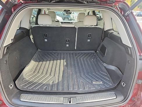 Used 2022 Jeep Grand Cherokee Overland w/ Advanced Protech Group III image 12