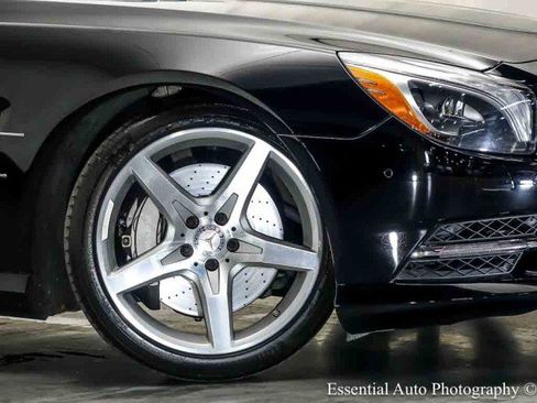 Used 2014 Mercedes-Benz SL 550 image 4