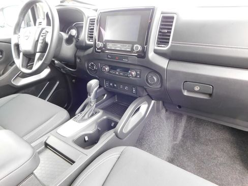 Used 2023 Nissan Frontier SV w/ SV Convenience Package image 24