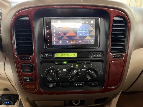 Used 2000 Toyota Land Cruiser AWD/4WD image 21