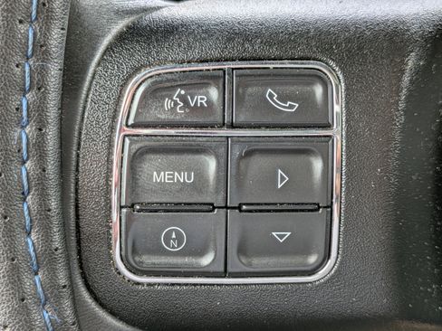 Used 2017 Jeep Wrangler Unlimited Rubicon w/ Connectivity Group image 20