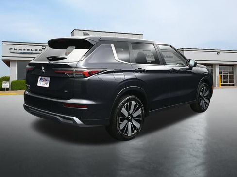 Used 2025 Mitsubishi Outlander SE AWD/4WD image 5