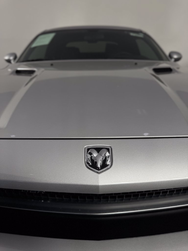 Used 2010 Dodge Challenger SE RWD image 29
