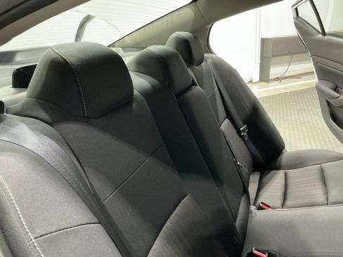 Used 2025 Nissan Altima 2.5 S image 21