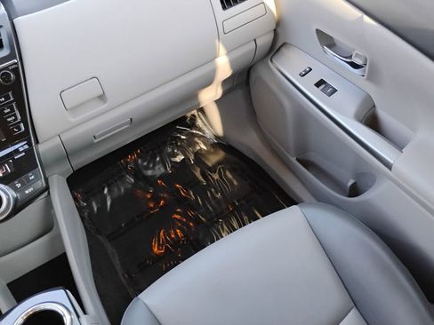 Used 2017 Toyota Prius V Four image 20