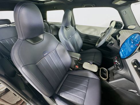 Used 2025 MINI Cooper S FWD image 41