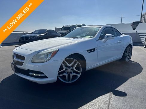 Used 2016 Mercedes-Benz SLK 300 image 1