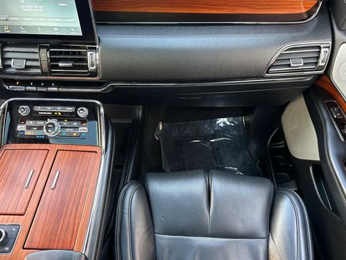 Used 2019 Lincoln Navigator L Reserve w/ Cargo Package image 30