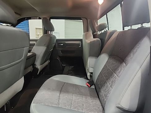 Used 2019 RAM 1500 Big Horn AWD/4WD image 19