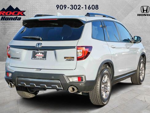 Certified 2022 Honda Passport TrailSport image 6