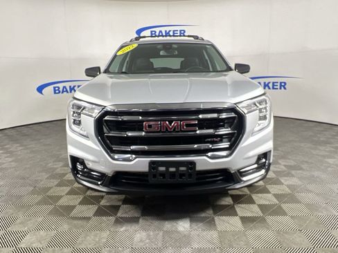 Used 2022 GMC Terrain AT4 AWD/4WD image 3