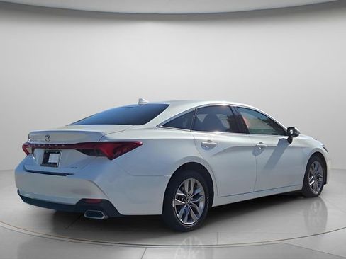 Used 2021 Toyota Avalon XLE w/ Moonroof Package FWD image 7